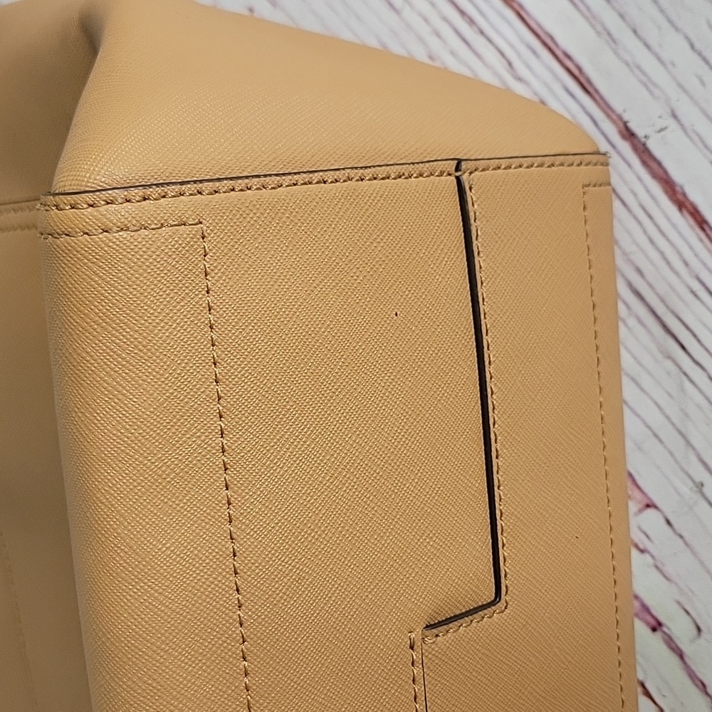Tory Burch Tan Tote Bag - Picture 8 of 12